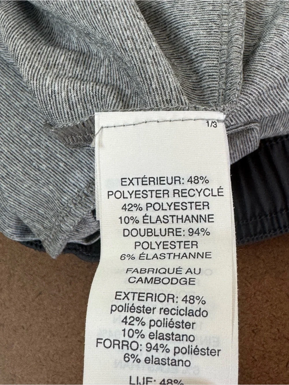 EUC Vuori Men’s Kore Shorts 7” Lined Charcoal XL V302